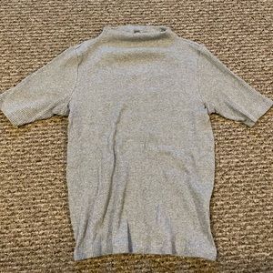Uniqlo Grey Mock Neck Short Sleeve Rib Knit Top